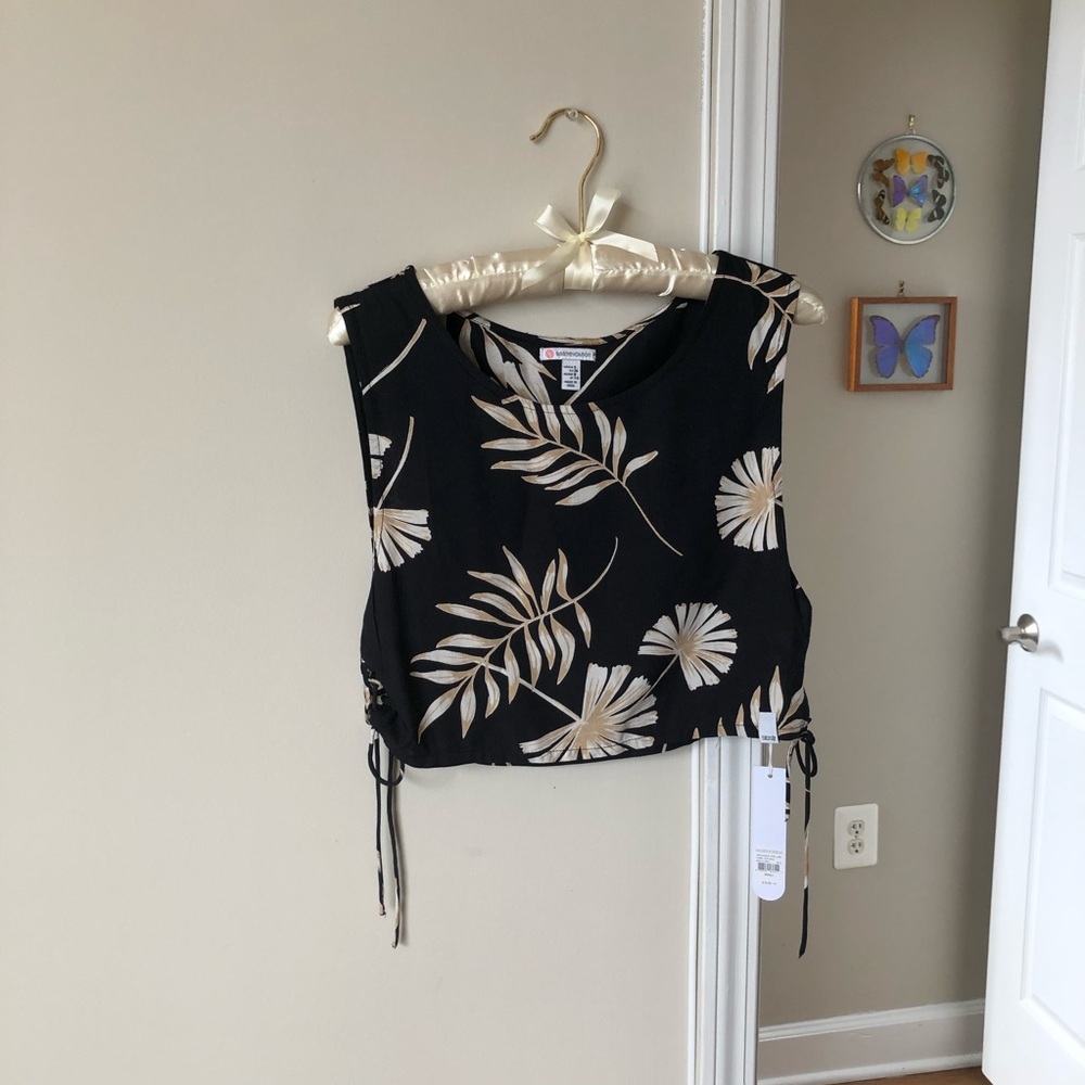Black Floral Crop Top
